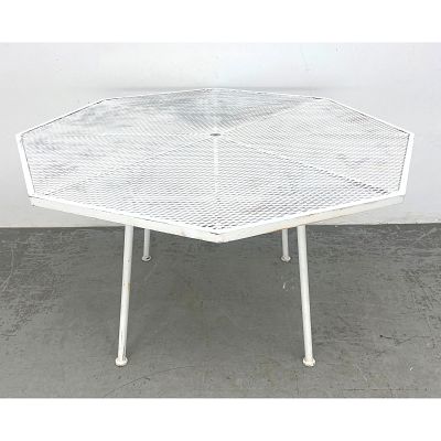 Russell Woodard Octagonal Diamond Mesh Metal Outdoor Dining Table. Outdoor Patio Garden. Russel