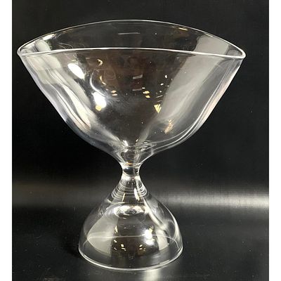 KOSTA BODA Crystal Compote. VICKE LINDSTRAND. Footed Standing Bowl. Modernist Scandinavian