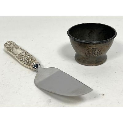 2pcs Sterling. Tiffany and Co. Sterling Handle Cheese Knife and sterling master salt.
