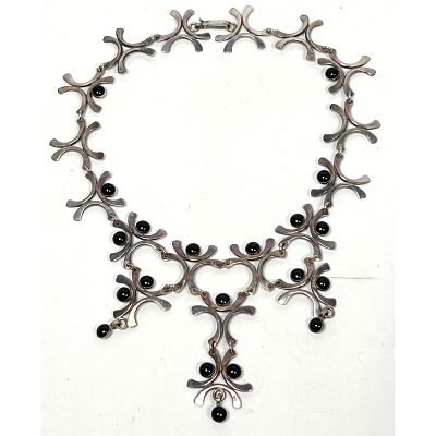 Sterling Silver Black Onyx Vintage Artisan Necklace. Modernist design with onyx cabs. Marked