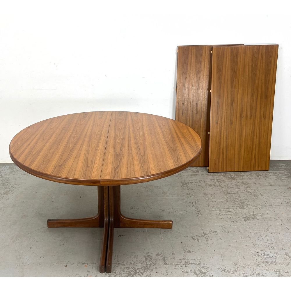 Vintage Danish Modern Gudme Mobelfabrik TeakPedestal Dining Table. 2 Large Leaves. 
. Includes: 