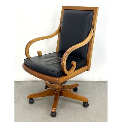 GRANGE traditional-style executive desk chair, featuring a light to medium-toned cherry wood 
