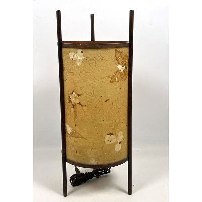 Luxus Tripod table lamp Dimensions: Height: 18 inches, Width: 8 inches, Depth: 8 inches. --- US 