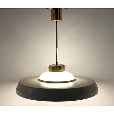 Sarfatti Arteluce Milano Saucer Pendant Lamp in Cream Lacquered Metal and Frosted Glass with 