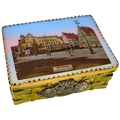 German Souvenir Trinket Box - N&uuml;rnberg Adolf-Hitler-Platz. A small metal souvenir box with a 