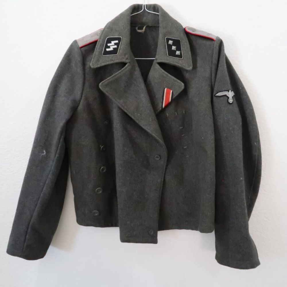 Lot 882: Rare Waffen SS Untersturmfuehrer Stug Combat Tunic