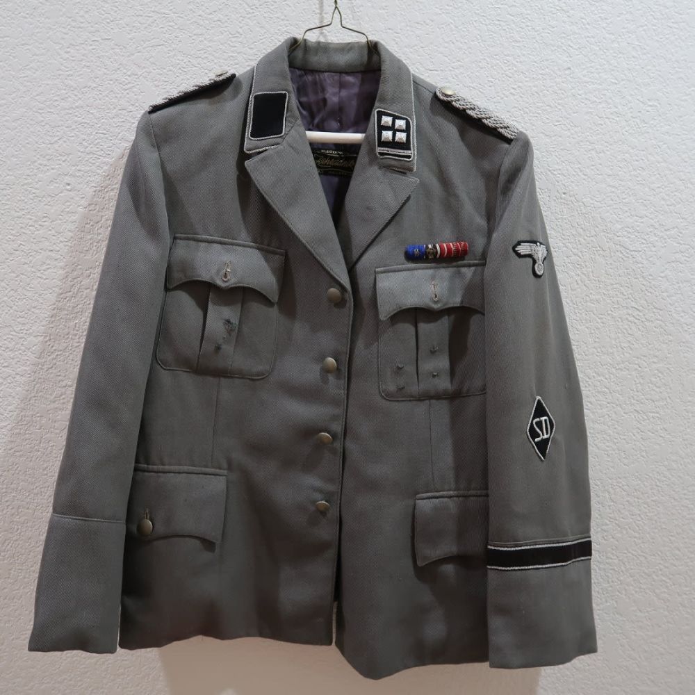 Lot 888: Rare Outstanding Tunic of SD SS-Obersturmbannfuehrer