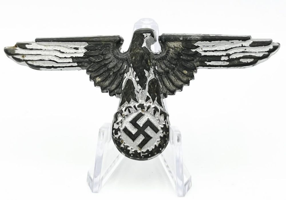 Lot 913: SS Eagle for Visor Cap RZM 475/42