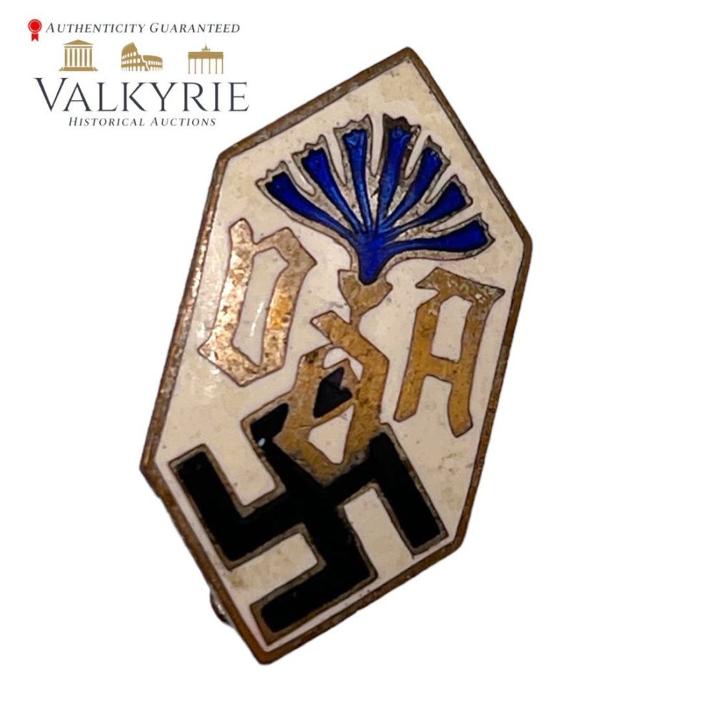 Lot 346: VDA (Volksbund fÃ¼r Deutschtum im Ausland) memberbadge
