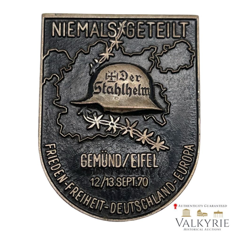 Lot 364: German Badge "Stahlhelmbund â€“Niemals Geteilt Gemund/Eifel 1970 "