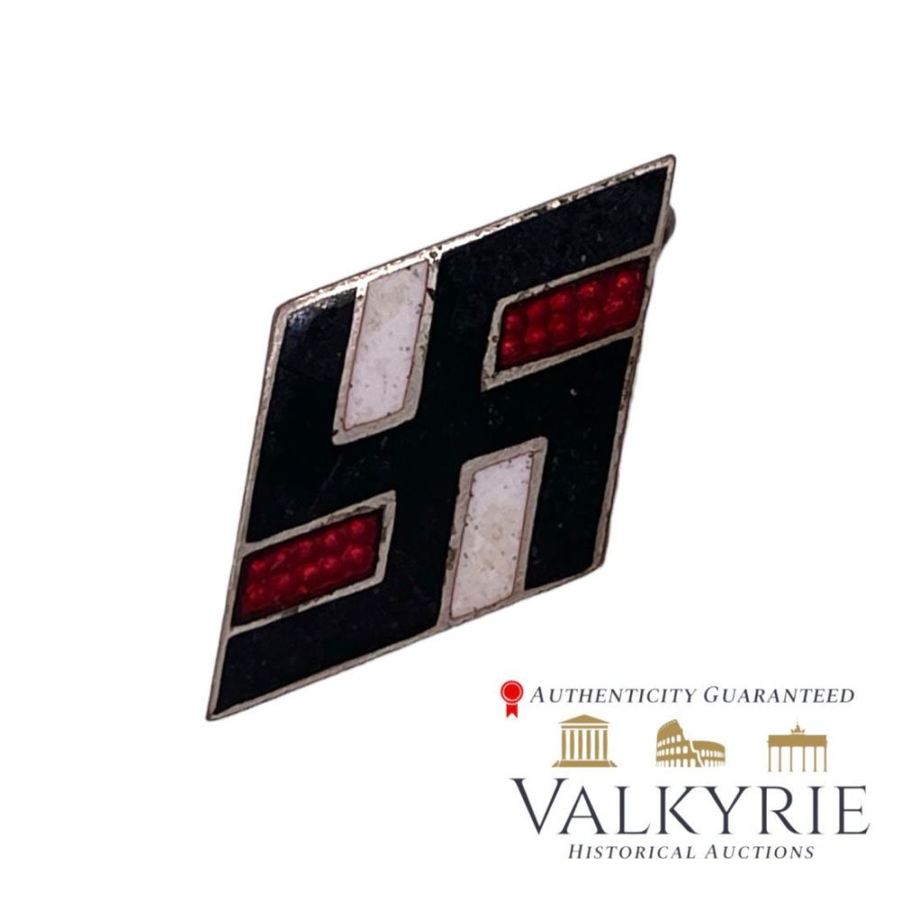 Lot 370: NS-Studentenbund enamelled pin badge