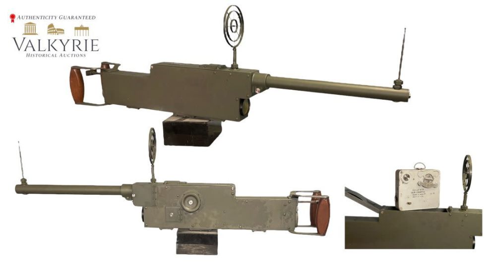 Lot 504: US Fairchild WWII American CG-16 Camera Gun