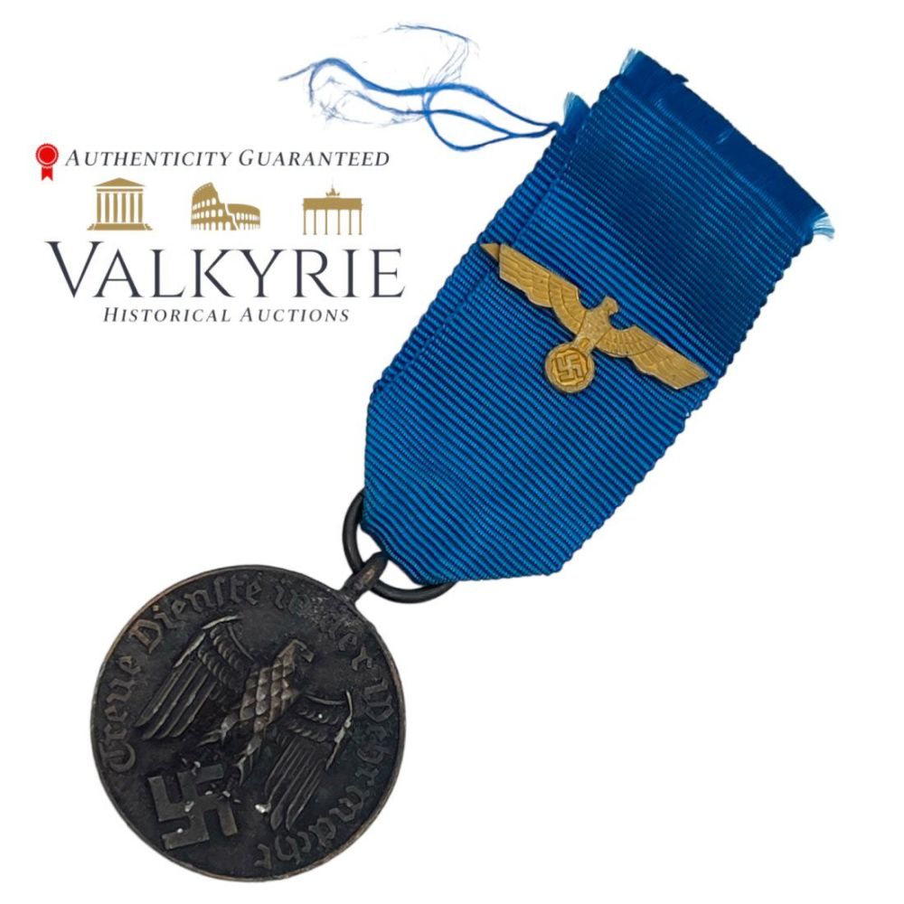 Lot 525: Wehrmacht Long Service Award 12 years (Wehrmacht-Dienstauszeichnung)