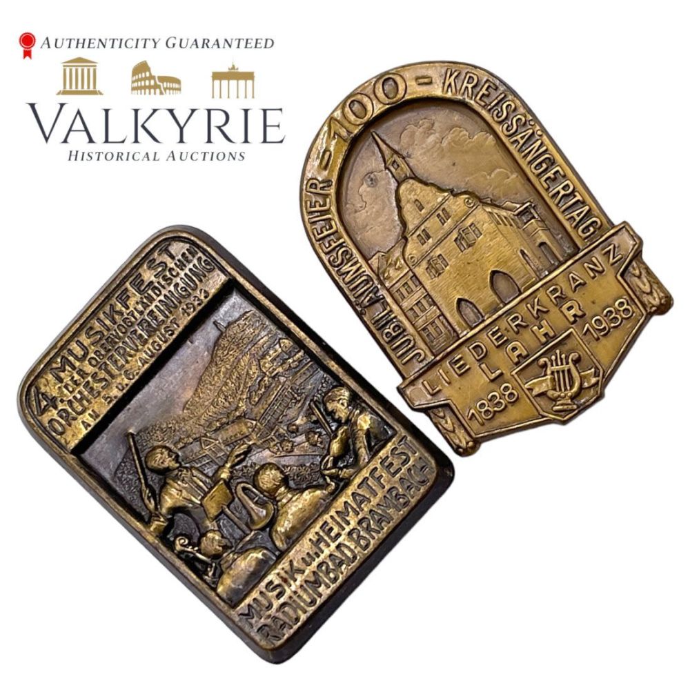 Lot 660: Musik u.Heimatfest Radium Bad Brambach 1922 badge and Liederkranz Lahr 1938 badge