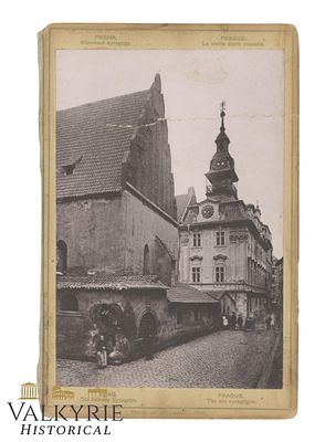 Very Old Photo of the Synagogue of Prague - XIX or XX Century. Rigid cardboard. Size: 18x10,5cm 