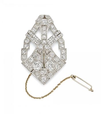 Diamant-Brosche. DIAMANT-BROSCHE. Datierung: Um 1930. Material: Platin, getestet. 