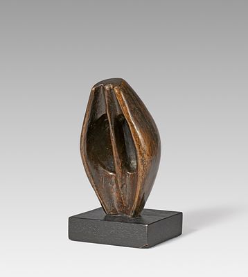 Henry Moore: Head: Boat Form. MOORE , HENRY 1898 Castleford/UK–1986 Much Hadham/UK Title: Head: 