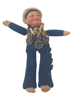 Antikes Matrosenp&uuml;ppchen + Nadeln. Antikes Matrosenp&uuml;ppchen mit div. Nadeln, Sammlerst&uuml;ck 