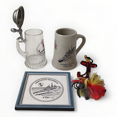 Bierkrug. Lot Bundewehr Fregatte Bremen bestehend aus 1x Krug Becks Bremer Vulkan, 1x Glaskrug 