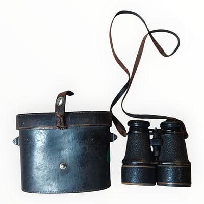 Antikes Fernglas in orig. Leder Box, Sammlerst&uuml;ck aus Kapit&auml;nsnachlass 
Interne Nr. A0302291220