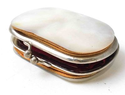 Antikes Perlmutt Portemonnai "Norderney". Antikes Portemonnaie, Perlmutt Geldb&ouml;rse 