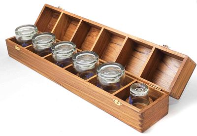 Satz maritime Gl&auml;ser aus Kapit&auml;nsnachlass. Satz maritimer Gl&auml;ser "Capitains Bar" in orig. 