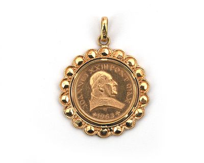 A gold coin, John XXIII, in 14 crt gold mount, Vatican City, 1963 Front: John XXIII, reverse: 