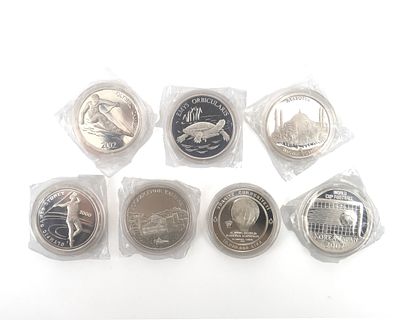 A lot of seven silver coins, 4,000000 Lira, Turkey, 2001 and 2002 (7) Front: national Turkish 