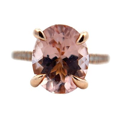 3.32ct Oval Morganite Ring, 18K Rose Gold. 18k rose gold ring with center oval morganite at