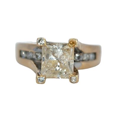 Diamond Engagement Ring in 14K Yellow Gold. Metal type: 14k yellow gold, Gemstones: 1.71ctw