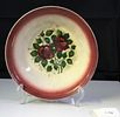 Vacia in Faience Sacav&eacute;m. Vase in Faian&ccedil;a de Sacav&eacute;m, marked at the base, with a red rim in the 