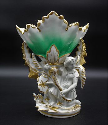 Altar Vase in Porcelain. Old man from Paris with polychrome floral decoration relieved with a 