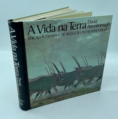 ‘Life on Earth - A Natural History’ by David Attenborough. Book ‘Life on Earth - A Natural 