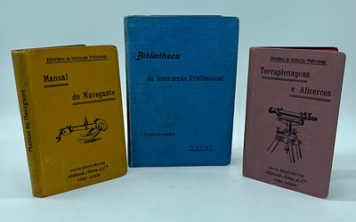 Three books from the Bibliotheca de Instruc&ccedil;&atilde;o Profissional, directed by Thomaz Bordallo 