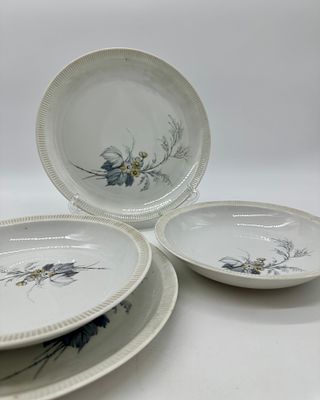 Four Plates in Portuguese Porcelain
. Two Sopeiros and two Ladeiros, marked on the Exel base