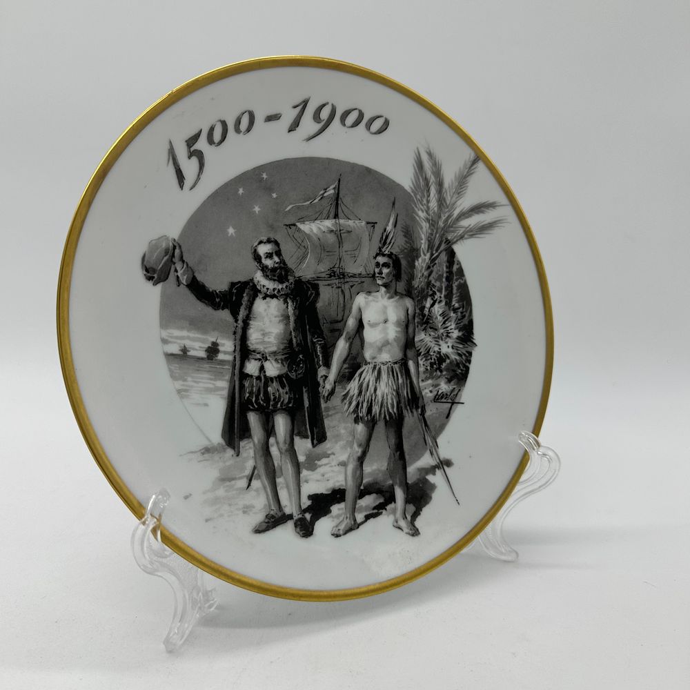 Portuguese Porcelain Plate
. Molded and relief from Philae, limited edition year 2000, edge 