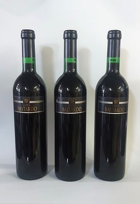 Three Bottles of Regional Alentejo Red Table Wine
. Three numbered bottles of red table wine 
