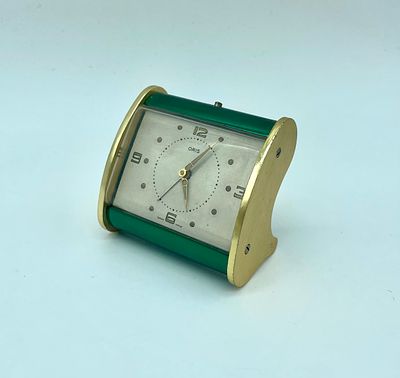 Oris winding watch. Oris three-hand winding watch. Machine embedded in gold and green metal
