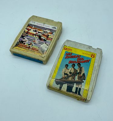 Two 8-track cartridges: 
I. ‘Êxitos da Estúdio’. Published by Estúdio. EC-526. Stereo 8. Made 
