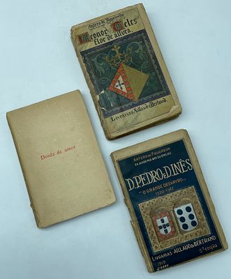Three Books by the author Antero De Figueiredo. Three softcover books by Antero De Figueiredo: 