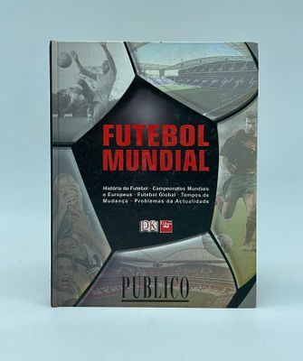 ‘Futebol Mundial’ (Issue 1) published by the Público newspaper in 2004. Hardback book with 