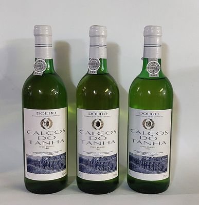 Three Bottles of Douro White Table Wine
. Three bottles of white table wine from the Douro 
