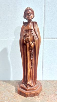 Sculpture of Saint Benilde
. Sculpture representing Saint Benilde in marfinite, chiseled 