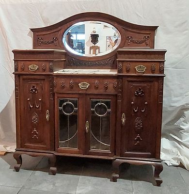Old Modernist Sideboard
. Solid Oak Wood, rectangular shaped body, with three drawers and four 