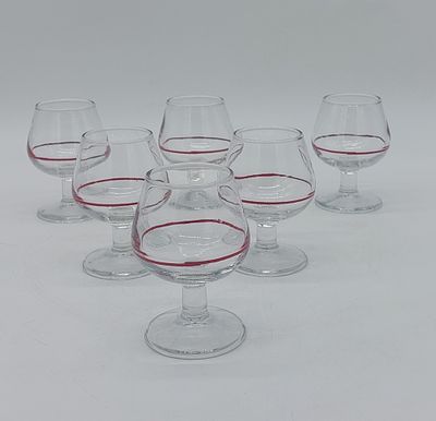 Six Glass Balloon Cups
. Bodies with a rounded shape, with red measurements, with slight signs 