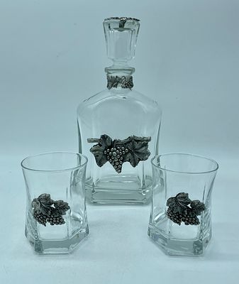 Drinking set - Liqueur bottle and pair of glasses. Smooth glass liqueur bottle with wine-style 