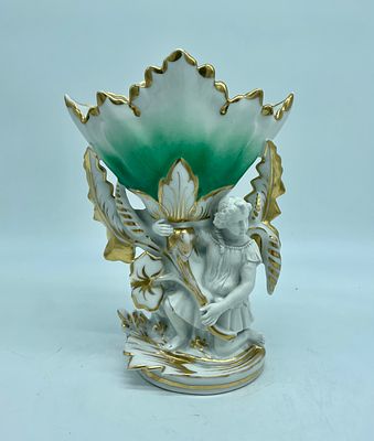 Porcelain altar vase. Altar vase in Old Paris style porcelain with polychrome floral decoration 