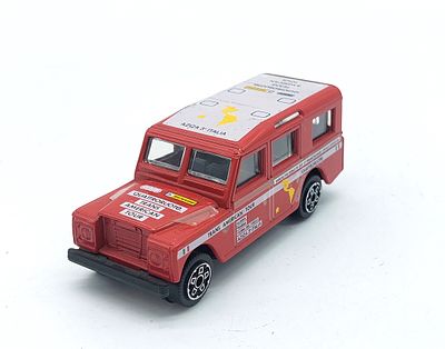 Land Rover Miniature
. Burago brand, made in Italy, 1/47 scale, with signs of handling as seen 