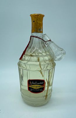 Passadouro Anis Escarchado . Passadouro Anis Escarchado. Aniseed liqueur produced by Vin&iacute;cula do 