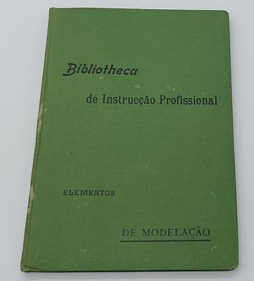 "Manual do Oper&aacute;rio: Elementos de Modela&ccedil;&atilde;o de Ornato e Figura". Livro "Manual do Oper&aacute;rio: 